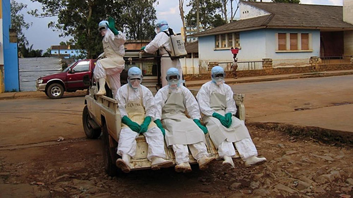 ebola-guinea.si
