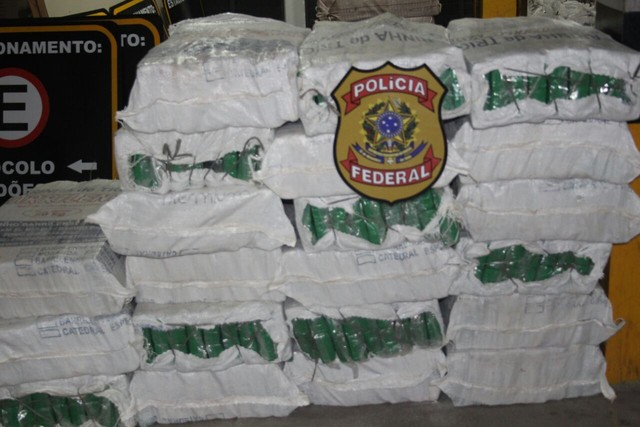 Conforme a polícia, quantidade de droga prensada é maior apreendida no Norte/ Nordeste (Foto: Divulgação/ PF