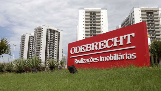 Executivos da Odebrecht confessaram que os crimes cometidos no Brasil também eram praticados no exterior | Foto: Ricardo Moraes / Reuters
