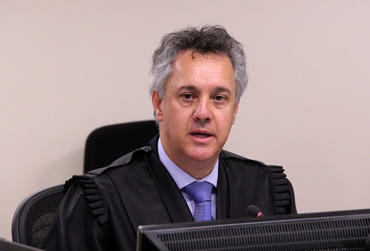 Desembargador João Pedro Gebran Neto no julgamento de recursos da Lava Jato na 8ª Turma do TRF4 | Foto: Sylvio Sirangelo/TRF4