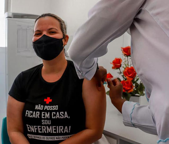 Teofilândia dá início à vacinação após receber primeiro lote de CoronaVac | Foto: Divulgação/Prefeitua