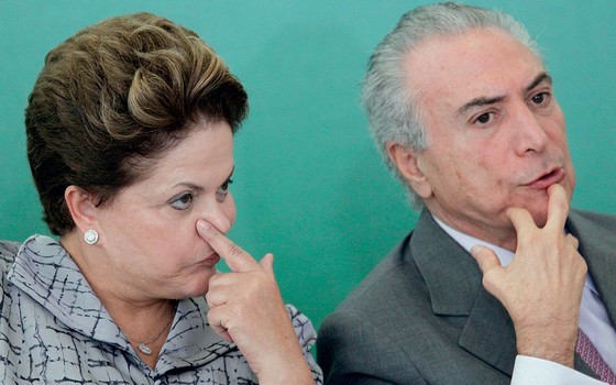 Dilma Rousseff e o presidente Michel Temer | Foto: Ueslei Marcelino / Reuters)