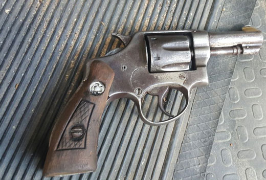 revolver32