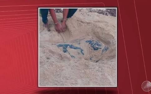 Corpo de assistente social é encontrado dentro de mala, em praia de Santa Cruz Cabrália | Foto: Reprodução/ TV Santa Cruz