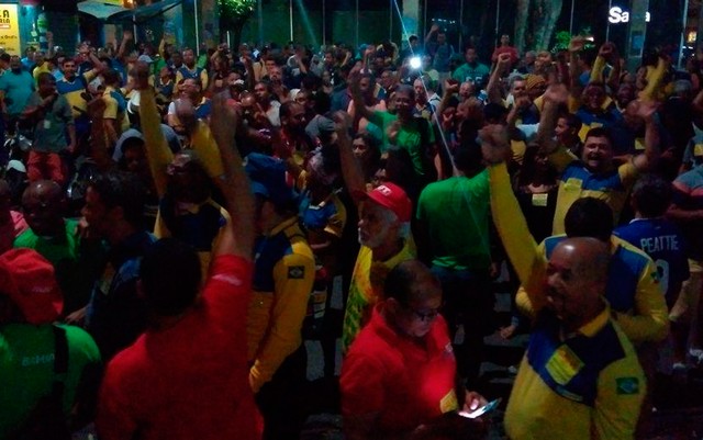 Trabalhadores decidiram entrar em greve em assembleia realizada em Salvador (Foto: Divulgação/Sincotelba