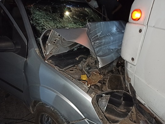 Guincho seguia para local de acidente quando passou direto e se envolveu em colisão | Foto: Notícias de Santaluz