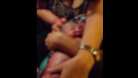 Mulher dá à luz um menino dentro de viatura do BPRv em Maceió, Alagoas | Foto: Divulgação/BPRv