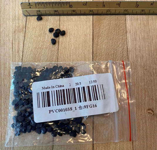 Pacote de sementes misteriosas vindo da China | Foto: USDA APHIS via REUTERS