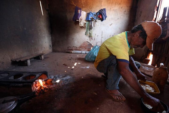 Trabalhador idoso achado em condições análogas à escravidão em produção de sisal na Bahia | Foto: Divulgação/Subsecretaria de Inspeção do Trabalho