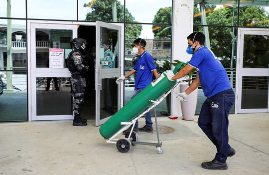 Com hospitais cheios, Manaus enfrenta uma crise no abastecimento de oxigênio | Foto: Bruno Kelly/Reuters