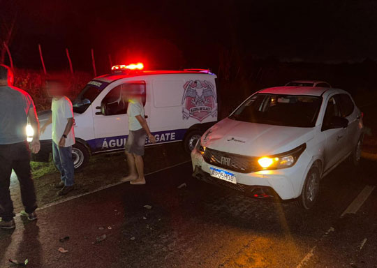 Motociclista fica ferido em colisão com carro da Prefeitura de Santaluz na BA-120, entre Coité e Riachão do Jacuípe