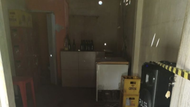 Homem é morto a tiros dentro de bar em Queimadas