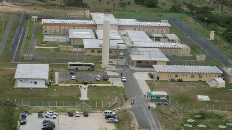 Foragida da Justiça é presa ao tentar fazer visita íntima a companheiro no presídio de Serrinha