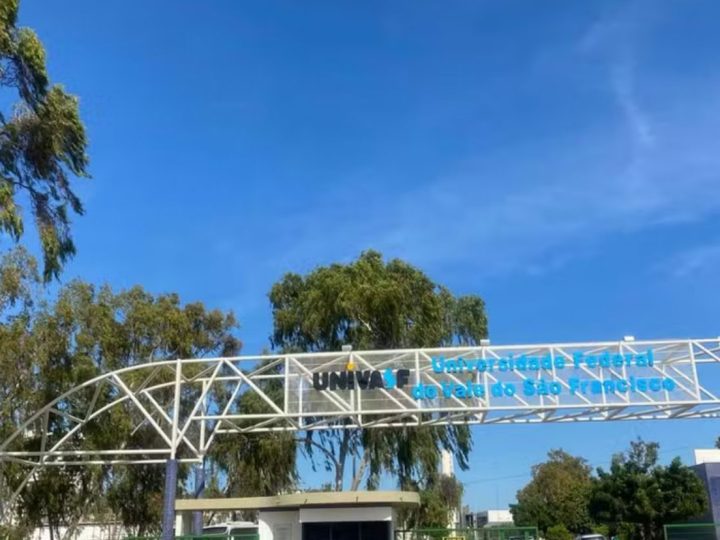 Mais de 140 alunos apresentam sintoma de intoxicação após refeição em restaurante de universidade da Bahia