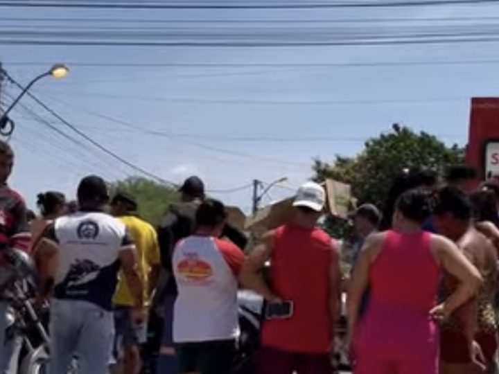 Adolescente fica ferido após colisão entre moto e carro na BA-120, em Santaluz