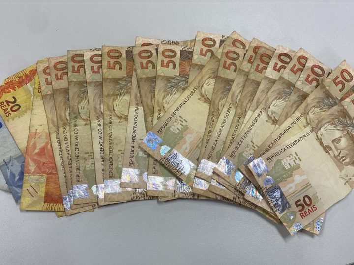 Homem com 16 passagens pela polícia é preso após roubar idoso no centro de Santaluz; mais de R$ 1 mil foram recuperados